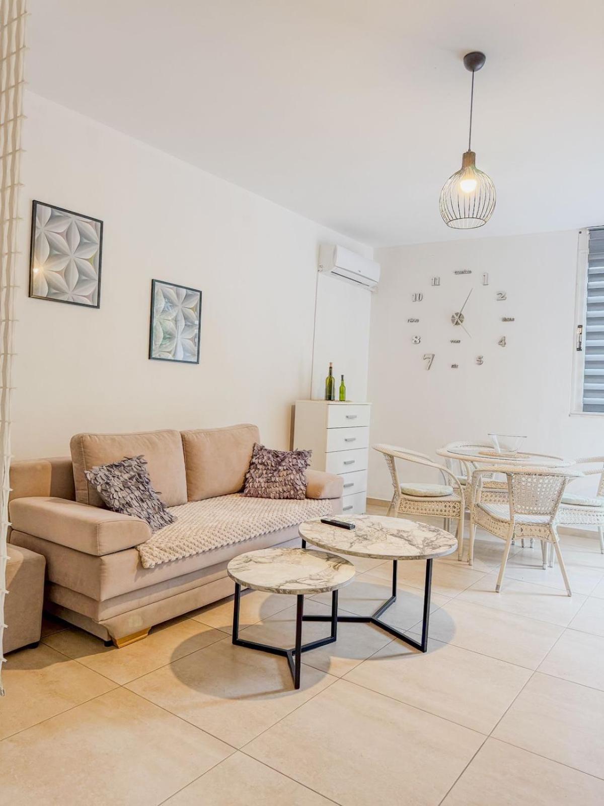 Odore Di Mare Apartments Sarande Exterior photo