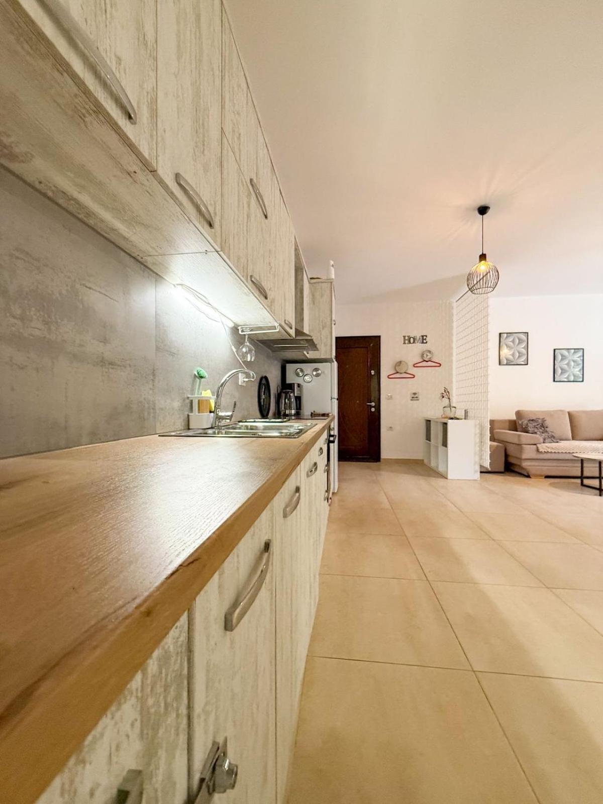 Odore Di Mare Apartments Sarande Exterior photo