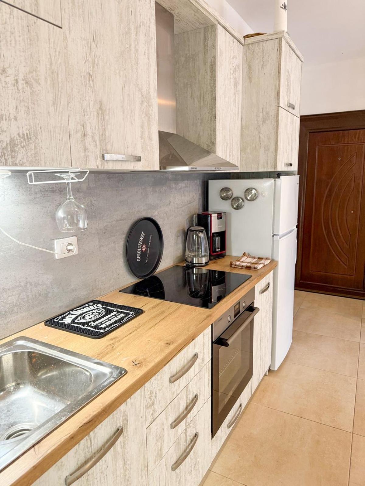 Odore Di Mare Apartments Sarande Exterior photo
